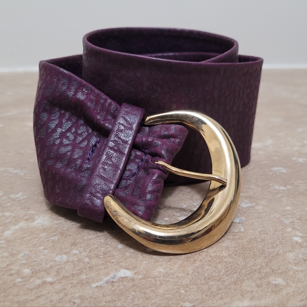 Purple Leather Belt Women's Size Large Embossed Gold Buckle Wide